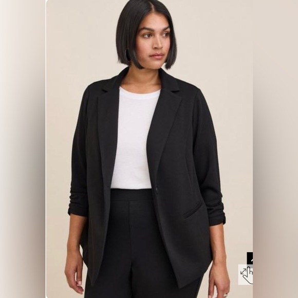 Torrid Studio Cupro Single Button Blazer NWT - Picture 1 of 7
